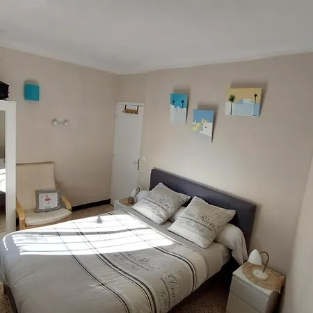 Superbe Et Son Garage Privé Gratuit