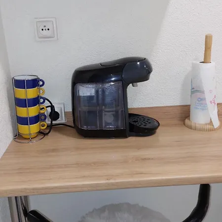 A 10mn Des Arenes F2 Au Calme Avec Garage Gratuit Apartment *