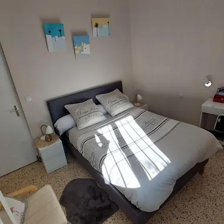 A 10mn Des Arenes F2 Au Calme Avec Garage Gratuit Apartment Nimes