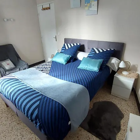 A 10mn Des Arenes F2 Au Calme Avec Garage Gratuit Apartment
