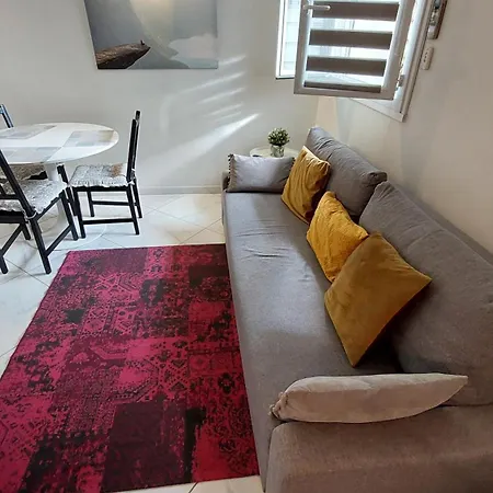 A 10mn Des Arenes F2 Au Calme Avec Garage Gratuit Apartment Nimes