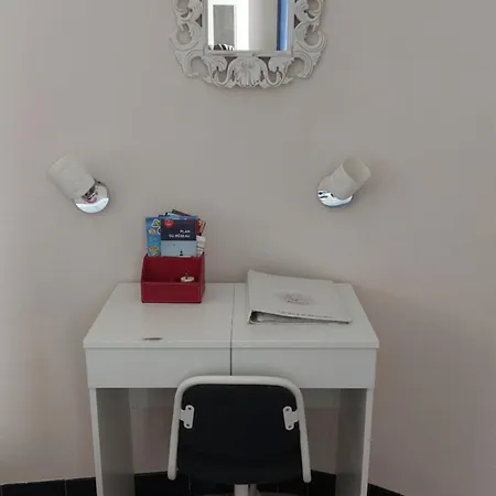 Superbe Et Son Garage Prive Gratuit Nîmes