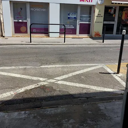 Superbe Avec Son Garage *