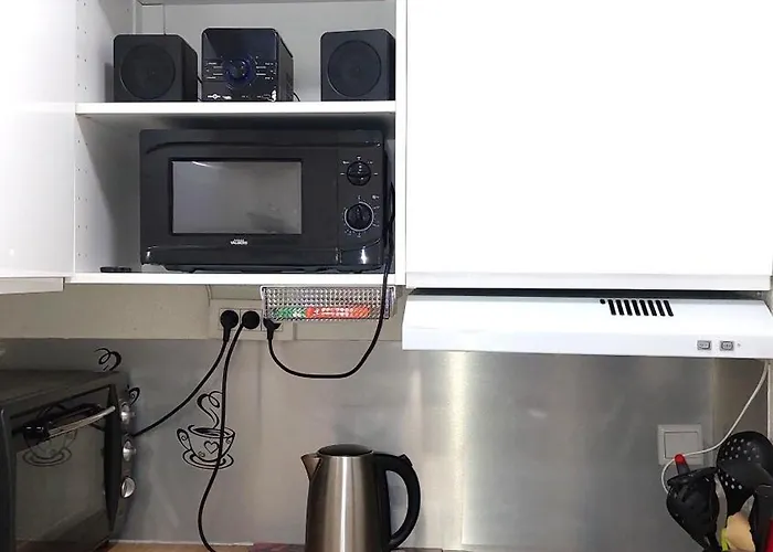 Superbe Et Son Garage Privé Gratuit *