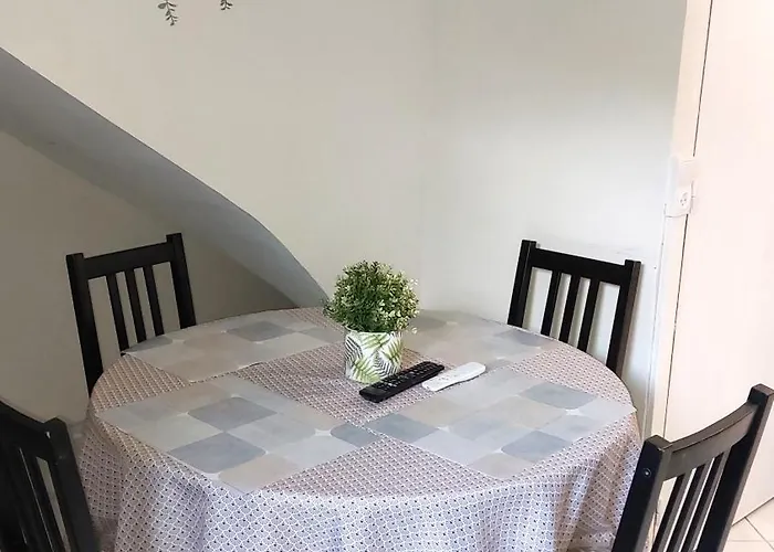 Appartamento Superbe Et Son Garage Privé Gratuit Nîmes