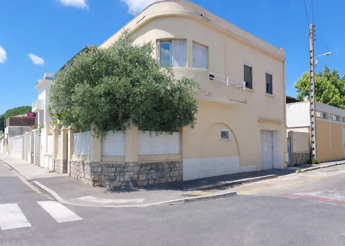 Superbe Et Parking Gratuit * Nîmes
